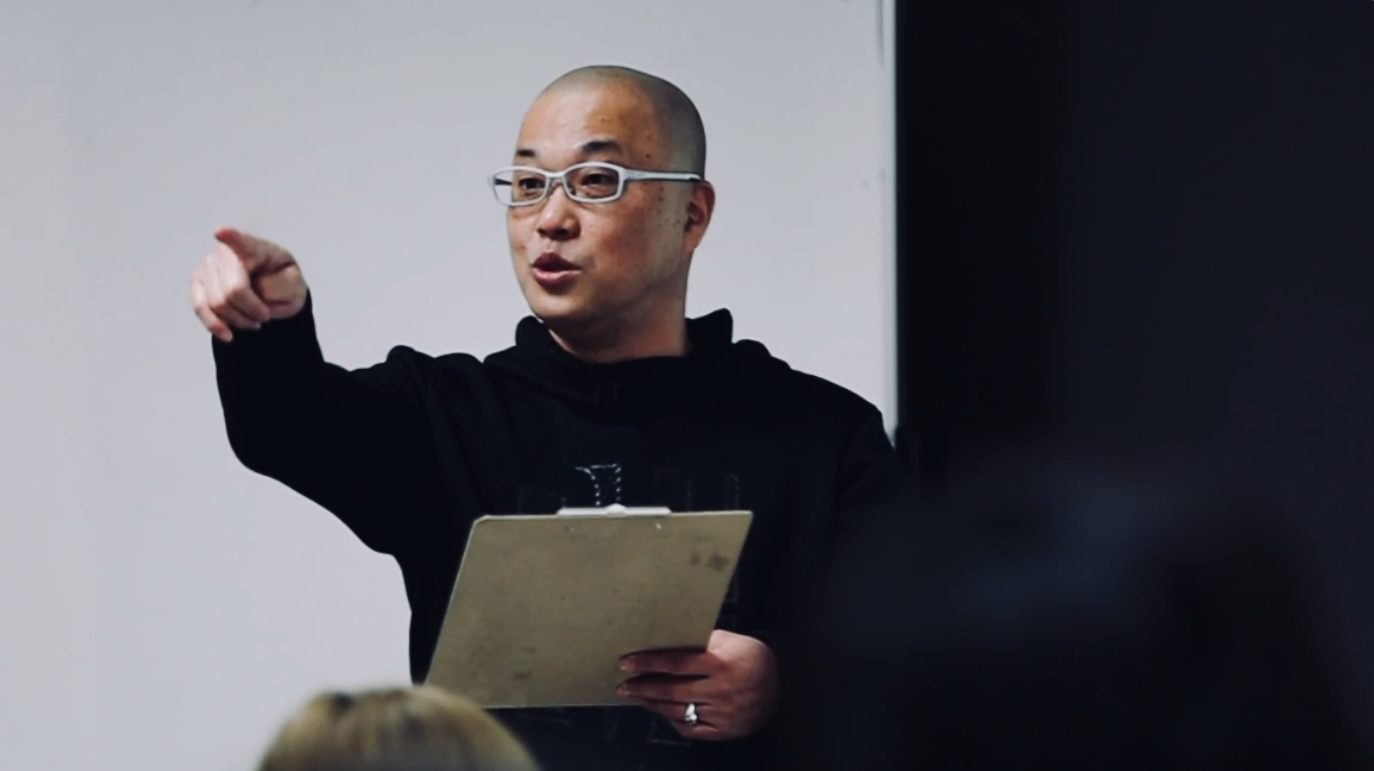 起立敬禮老師好